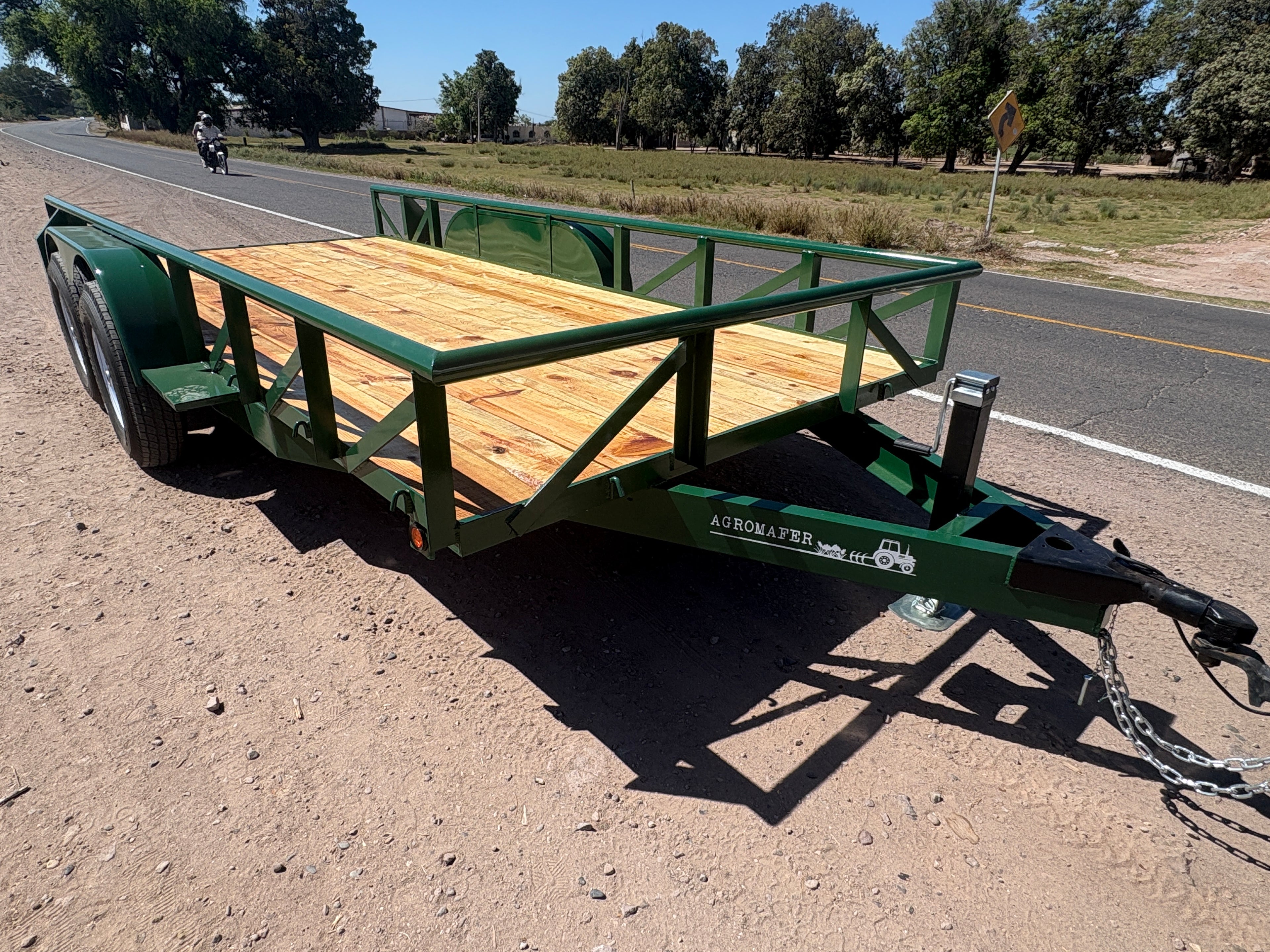 REMOLQUE CAMA BAJA 6 TONS