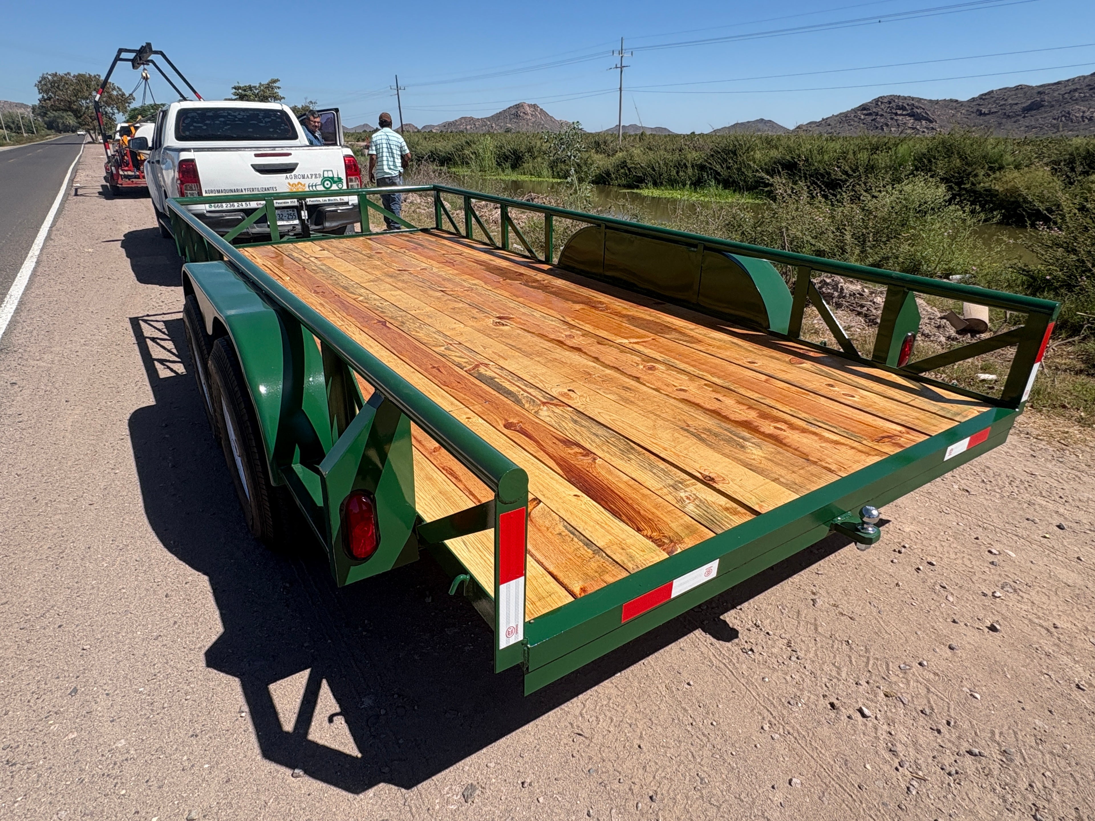 REMOLQUE CAMA BAJA 6 TONS