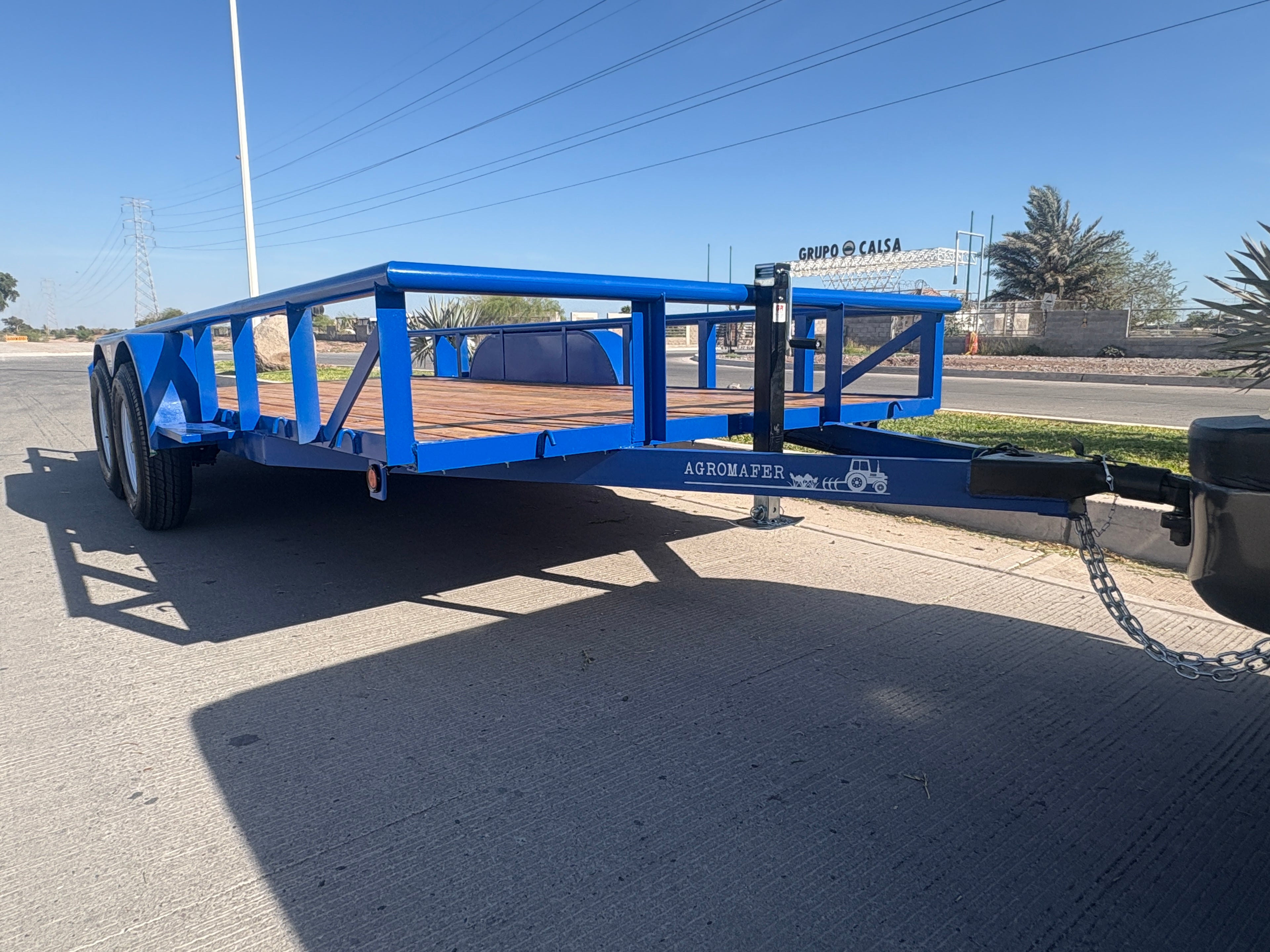REMOLQUE CAMA BAJA 3 TONELADAS