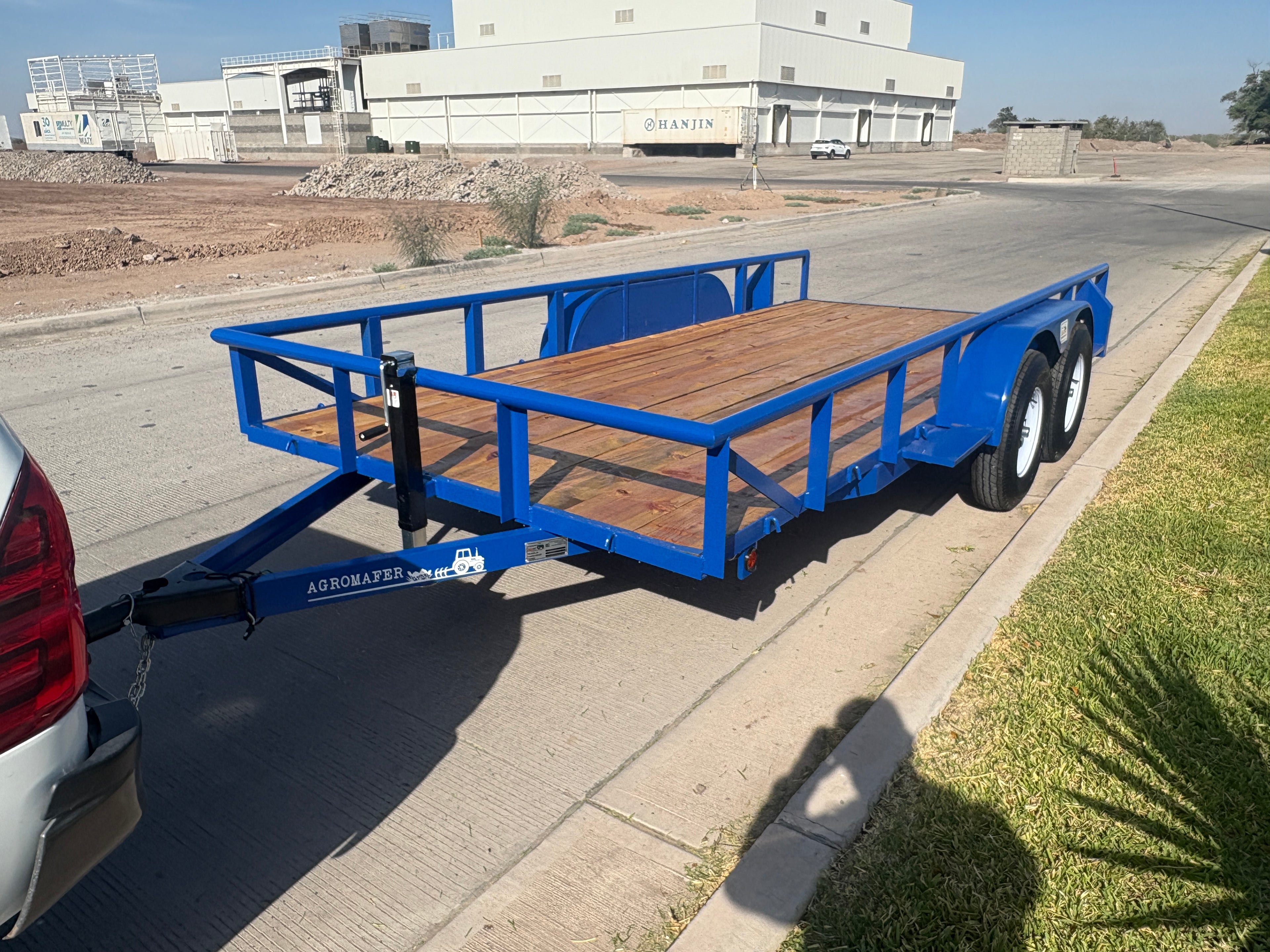 REMOLQUE CAMA BAJA 3 TONELADAS
